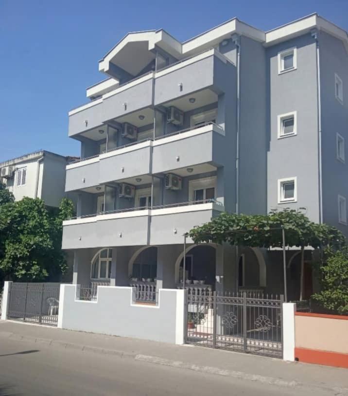 Dmd Apartmani Budva Eksteriør billede